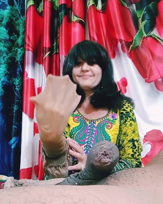 BBC Boy Is Seducing Her Stepsister!