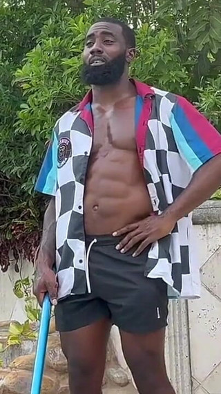 She Wants the Pool Guy Bad: Krissy Knight and Ace Bigs