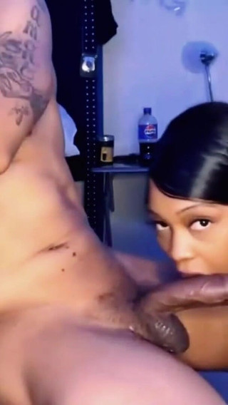 She Sucks His BBC with so Much Love!!