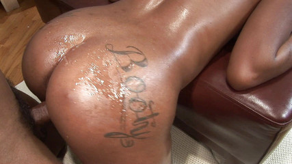 Big juicy black butt gets stuffed with BBC